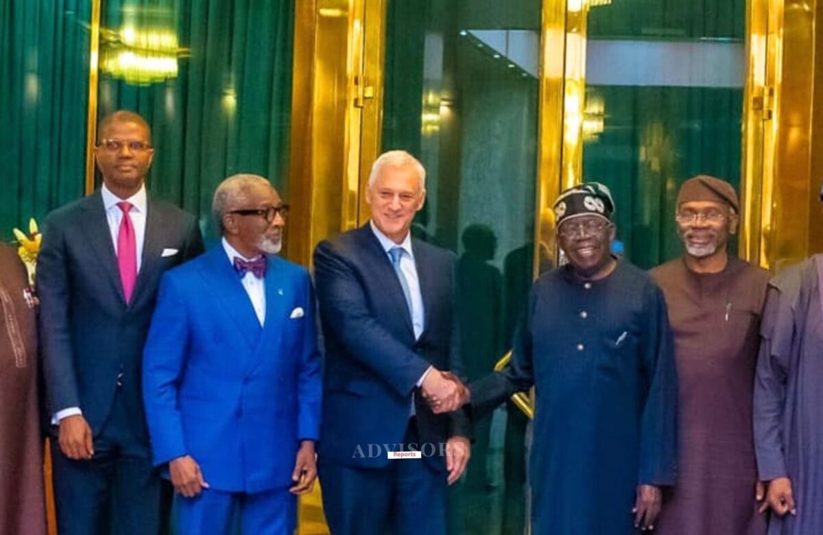 FG sets to secure $3bn from Standard Chartered Bank for NLNG dividend initiative