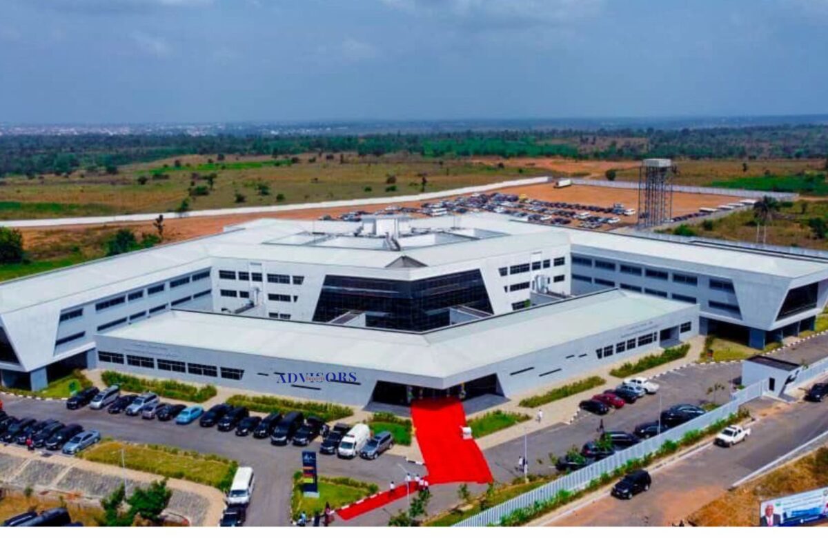 Folorunso, Modupe Alakija donate fully equipped ₦34bn medical research hospital to UNIOSUN 