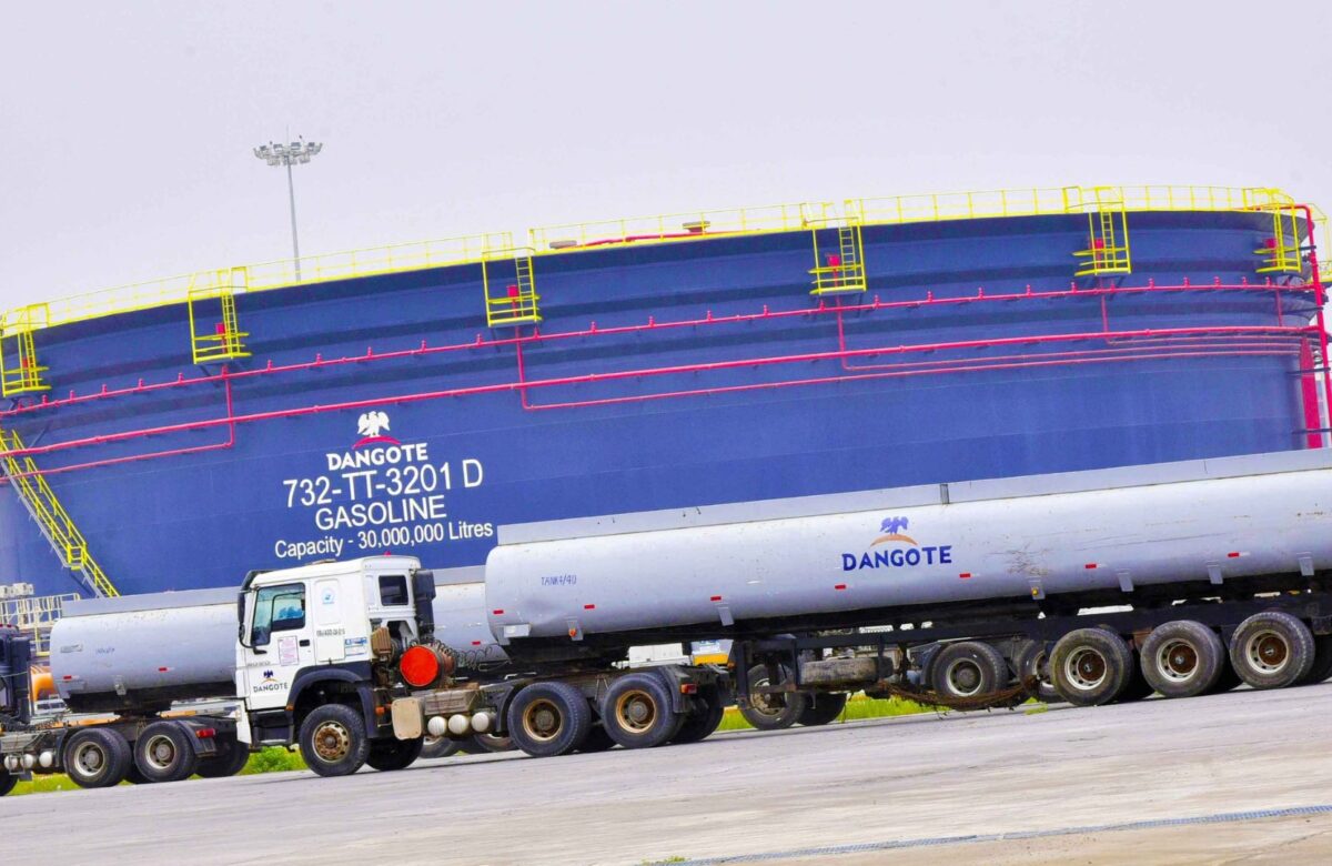 Dangote refinery cuts minimum petrol purchase from 2 million to 250,000 L, introduces 10-day credit, free delivery